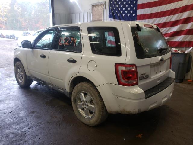 Photo 2 VIN: 1FMCU9C7XAKA88104 - FORD ESCAPE XLS 