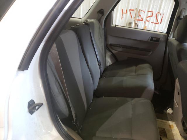 Photo 5 VIN: 1FMCU9C7XAKA88104 - FORD ESCAPE XLS 