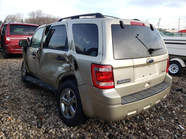 Photo 2 VIN: 1FMCU9D70AKA71214 - FORD ESCAPE XLT 