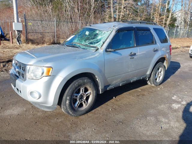 Photo 1 VIN: 1FMCU9D70BKA18417 - FORD ESCAPE 