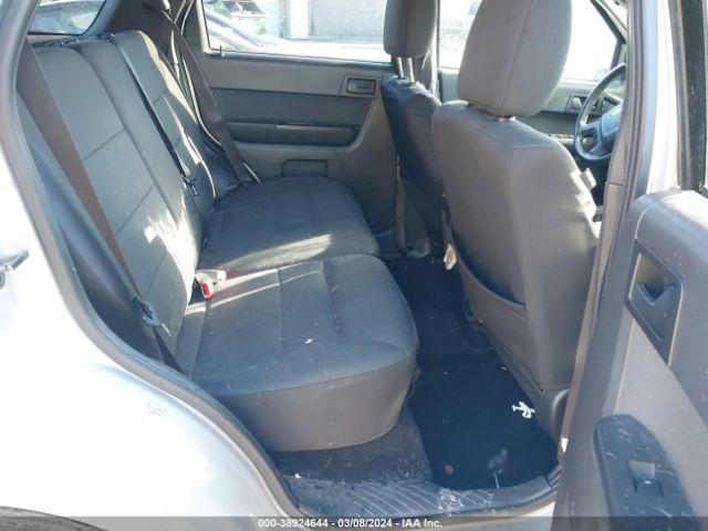 Photo 7 VIN: 1FMCU9D70BKA18417 - FORD ESCAPE 