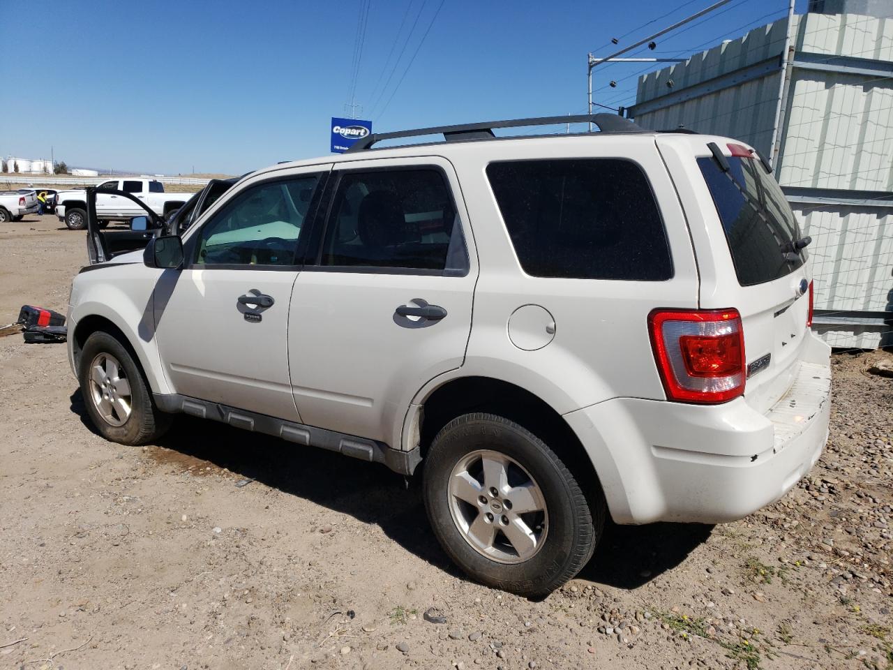 Photo 1 VIN: 1FMCU9D70BKC38429 - FORD ESCAPE 