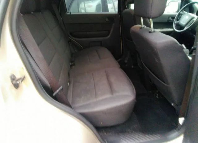 Photo 7 VIN: 1FMCU9D70CKA74648 - FORD ESCAPE 