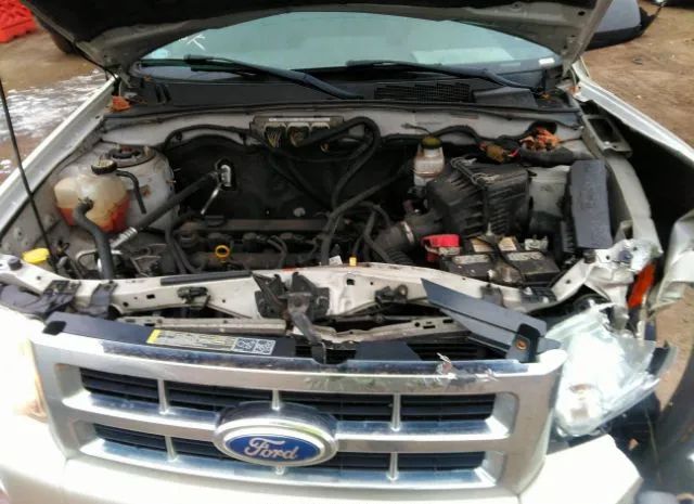 Photo 9 VIN: 1FMCU9D70CKA74648 - FORD ESCAPE 