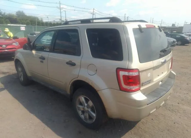 Photo 2 VIN: 1FMCU9D70CKC84439 - FORD ESCAPE 