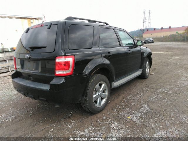 Photo 3 VIN: 1FMCU9D71AKA43146 - FORD ESCAPE 