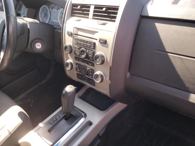 Photo 8 VIN: 1FMCU9D71AKC31293 - FORD ESCAPE XLT 