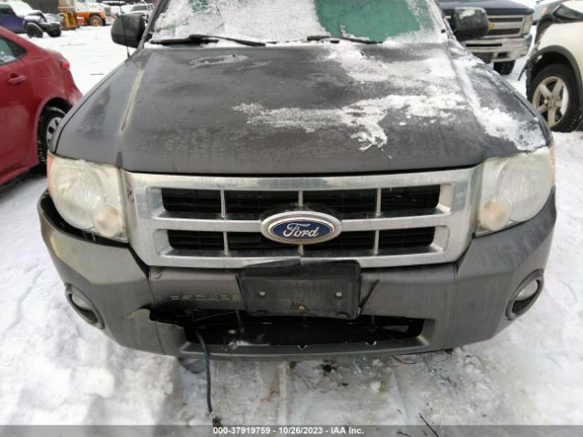 Photo 5 VIN: 1FMCU9D71AKC84771 - FORD ESCAPE 