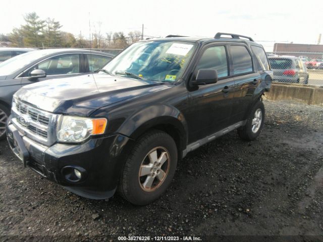 Photo 1 VIN: 1FMCU9D71BKA18880 - FORD ESCAPE 