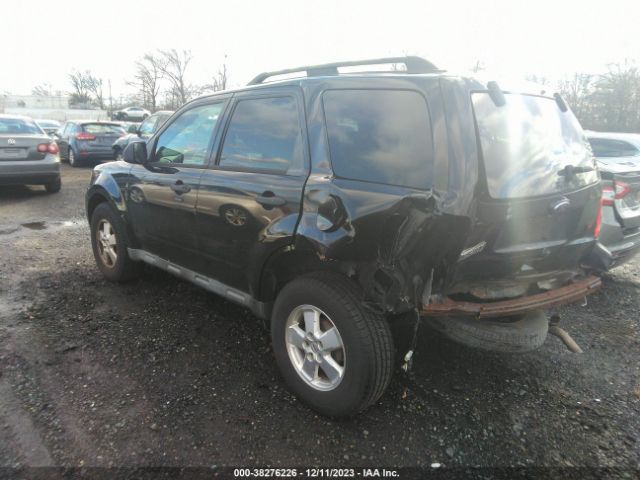 Photo 2 VIN: 1FMCU9D71BKA18880 - FORD ESCAPE 