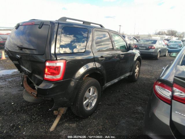 Photo 3 VIN: 1FMCU9D71BKA18880 - FORD ESCAPE 