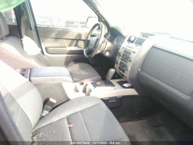 Photo 4 VIN: 1FMCU9D71BKA18880 - FORD ESCAPE 