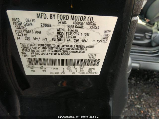 Photo 8 VIN: 1FMCU9D71BKA18880 - FORD ESCAPE 