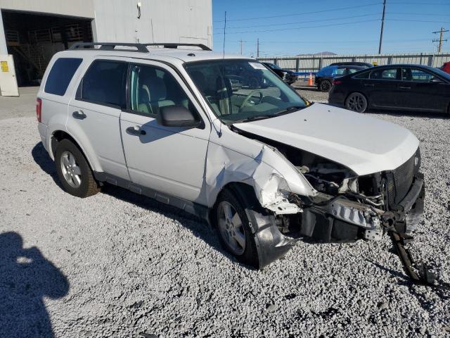 Photo 3 VIN: 1FMCU9D71BKB54071 - FORD ESCAPE XLT 