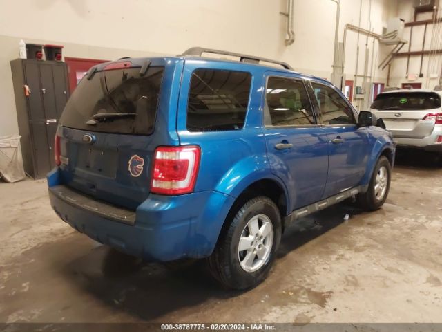 Photo 3 VIN: 1FMCU9D71BKB99348 - FORD ESCAPE 