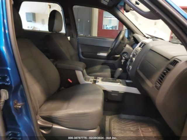 Photo 4 VIN: 1FMCU9D71BKB99348 - FORD ESCAPE 