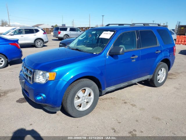 Photo 1 VIN: 1FMCU9D71CKB04028 - FORD ESCAPE 