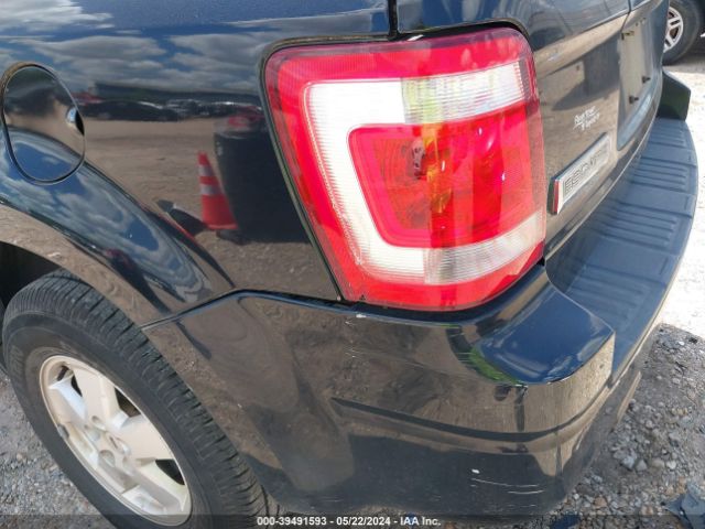 Photo 5 VIN: 1FMCU9D71CKB62172 - FORD ESCAPE 