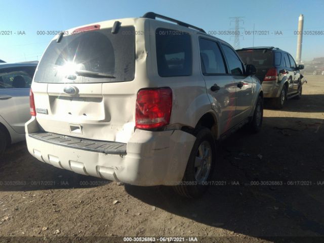 Photo 3 VIN: 1FMCU9D71CKC79136 - FORD ESCAPE 