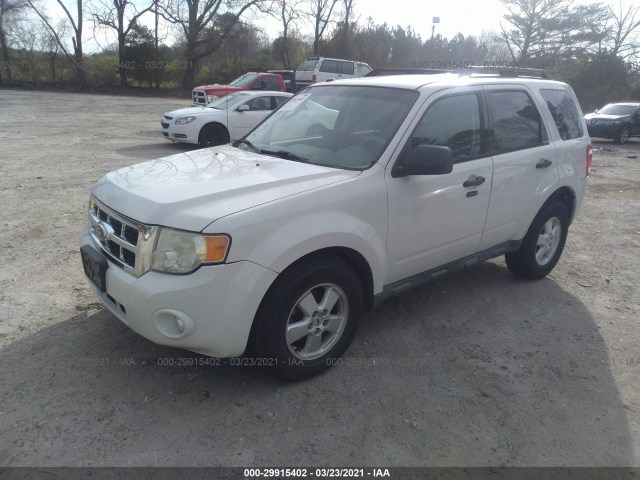 Photo 1 VIN: 1FMCU9D72AKA93070 - FORD ESCAPE 