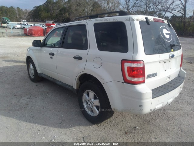 Photo 2 VIN: 1FMCU9D72AKA93070 - FORD ESCAPE 