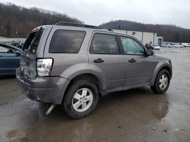 Photo 2 VIN: 1FMCU9D72AKD17941 - FORD ESCAPE 