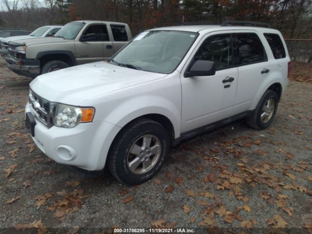 Photo 1 VIN: 1FMCU9D72AKD33881 - FORD ESCAPE 