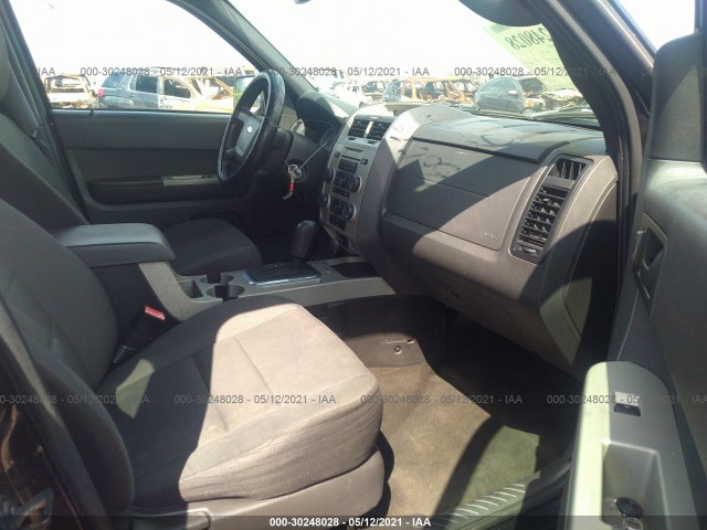 Photo 4 VIN: 1FMCU9D72BKB50370 - FORD ESCAPE 