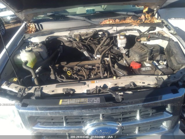 Photo 9 VIN: 1FMCU9D72BKC11815 - FORD ESCAPE 