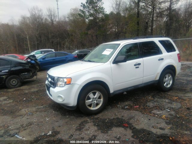 Photo 1 VIN: 1FMCU9D72CKA15391 - FORD ESCAPE 