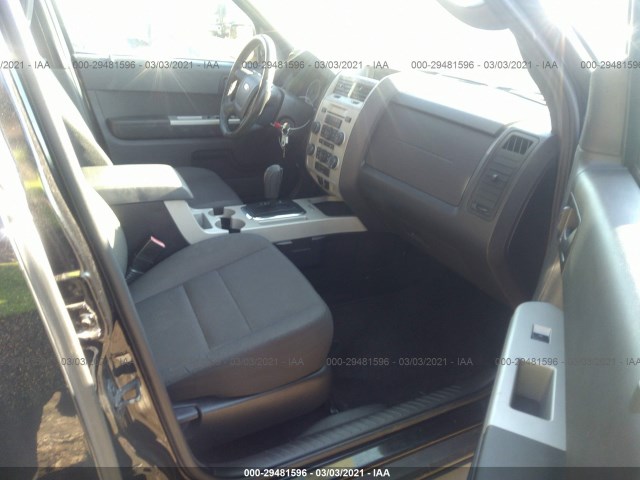 Photo 4 VIN: 1FMCU9D72CKB64044 - FORD ESCAPE 