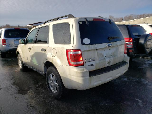 Photo 2 VIN: 1FMCU9D73AKA70736 - FORD ESCAPE XLT 