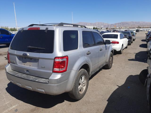 Photo 3 VIN: 1FMCU9D73AKC77191 - FORD ESCAPE XLT 