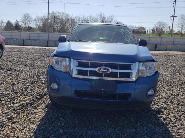 Photo 4 VIN: 1FMCU9D73AKC77286 - FORD ESCAPE 