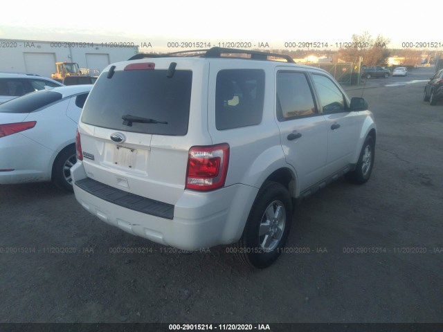 Photo 3 VIN: 1FMCU9D73BKA03488 - FORD ESCAPE 