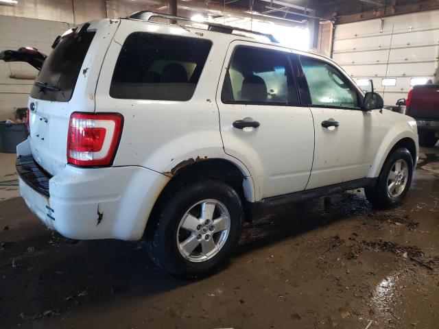 Photo 2 VIN: 1FMCU9D73BKA39519 - FORD ESCAPE 