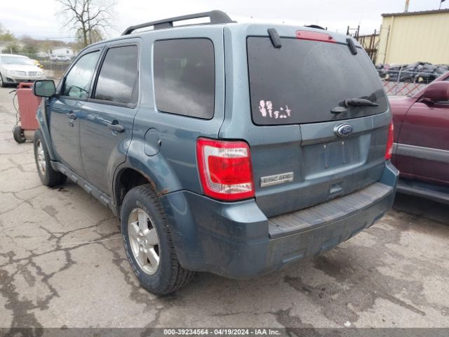 Photo 2 VIN: 1FMCU9D73BKA49192 - FORD ESCAPE 