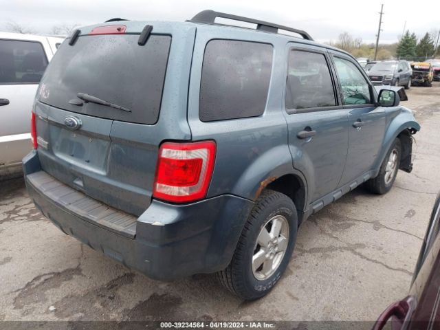 Photo 3 VIN: 1FMCU9D73BKA49192 - FORD ESCAPE 