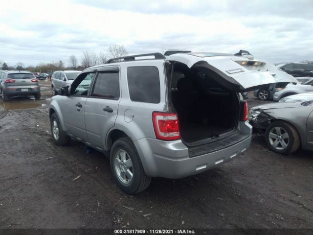 Photo 2 VIN: 1FMCU9D73BKB65749 - FORD ESCAPE 