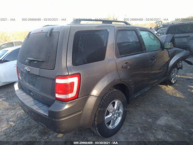 Photo 3 VIN: 1FMCU9D73BKC38294 - FORD ESCAPE 