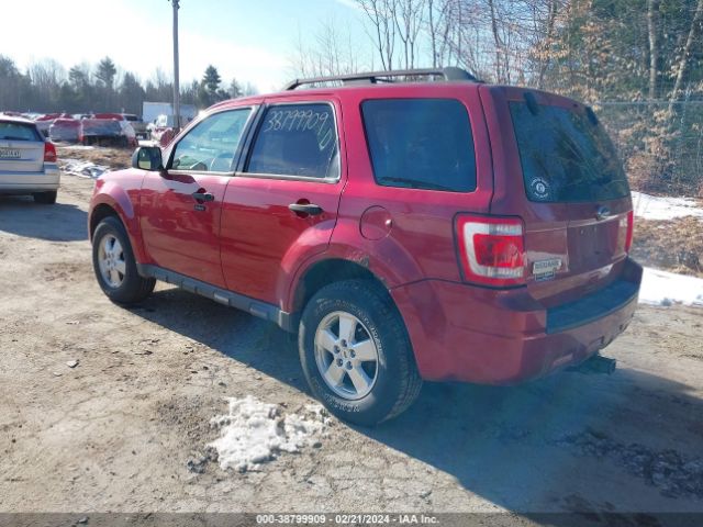 Photo 2 VIN: 1FMCU9D73CKA87040 - FORD ESCAPE 