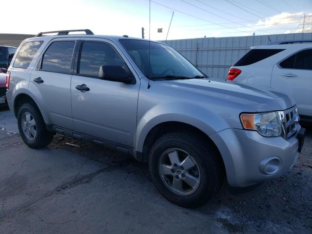 Photo 3 VIN: 1FMCU9D73CKB68409 - FORD ESCAPE XLT 