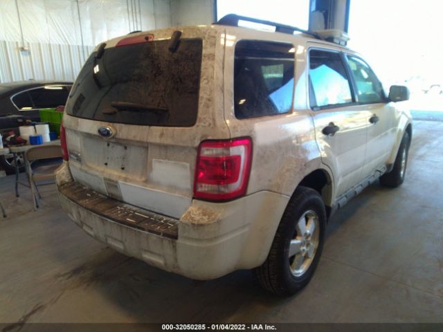 Photo 3 VIN: 1FMCU9D73CKC50530 - FORD ESCAPE 