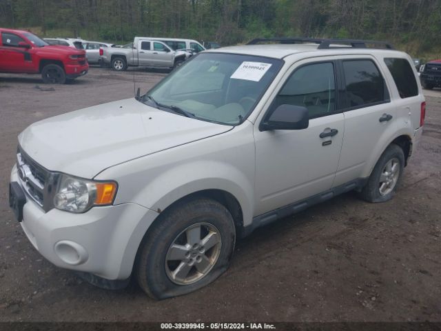 Photo 1 VIN: 1FMCU9D74AKB95079 - FORD ESCAPE 