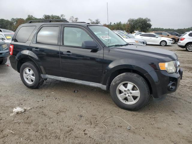 Photo 3 VIN: 1FMCU9D74AKB95258 - FORD ESCAPE XLT 