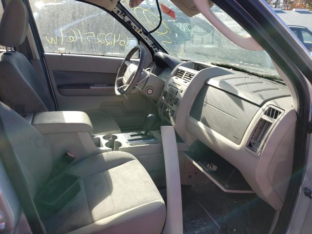 Photo 4 VIN: 1FMCU9D74AKB95387 - FORD ESCAPE XLT 