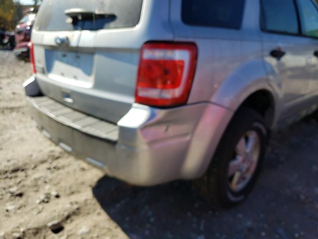 Photo 8 VIN: 1FMCU9D74AKB95387 - FORD ESCAPE XLT 