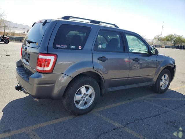 Photo 2 VIN: 1FMCU9D74AKC23642 - FORD ESCAPE XLT 