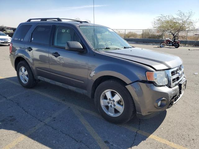 Photo 3 VIN: 1FMCU9D74AKC23642 - FORD ESCAPE XLT 