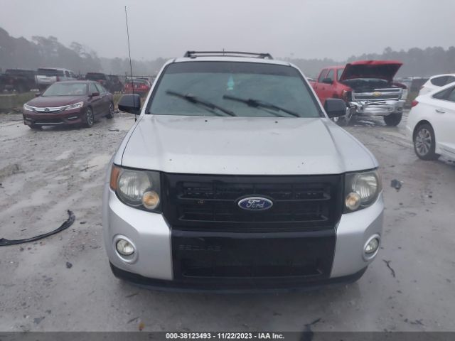 Photo 5 VIN: 1FMCU9D74AKC64191 - FORD ESCAPE 